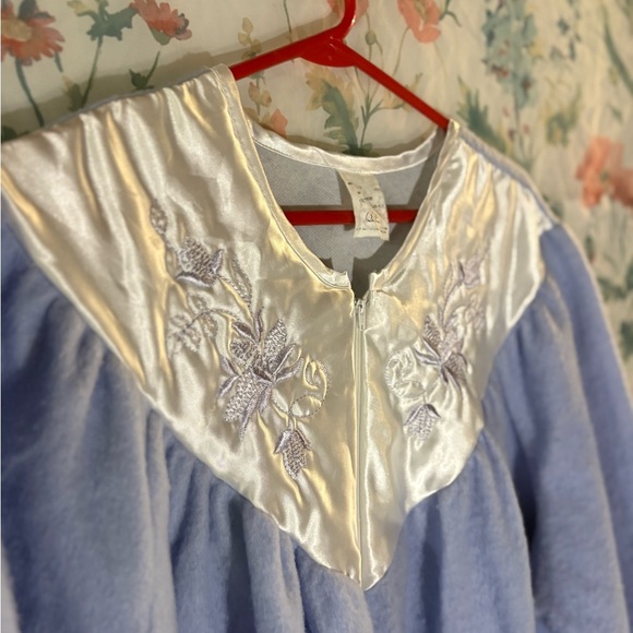Vintage Blue and Cream Pajama Gown - Picture 3 of 8